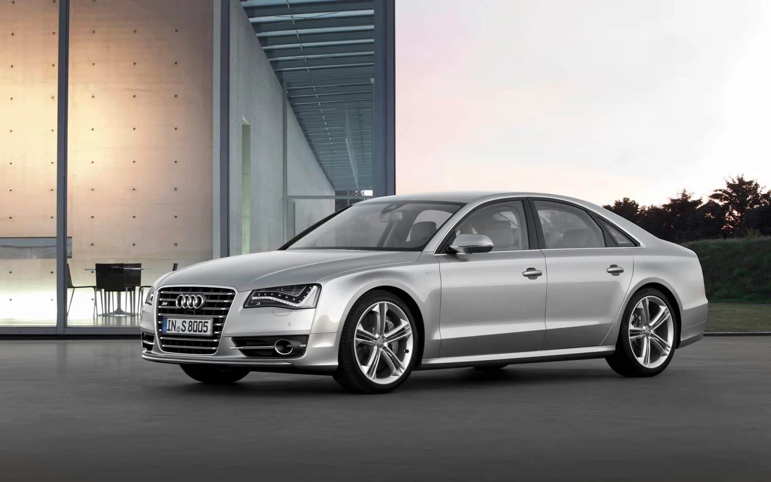 Audi S8