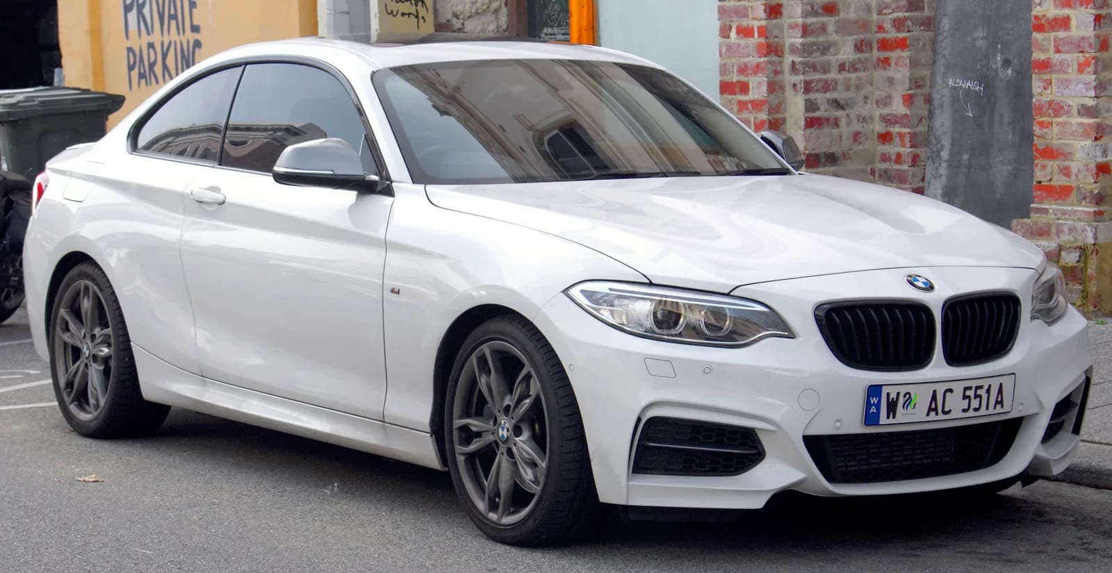 BMW 2 Series  Coupe