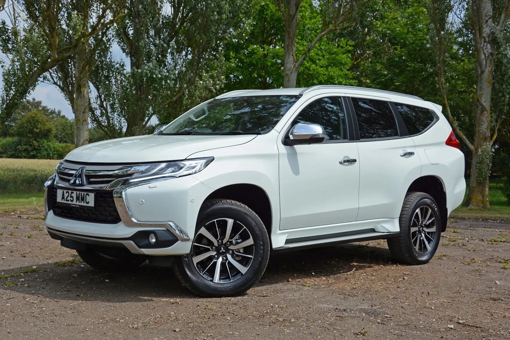 Mitsubishi Shogun Commercial