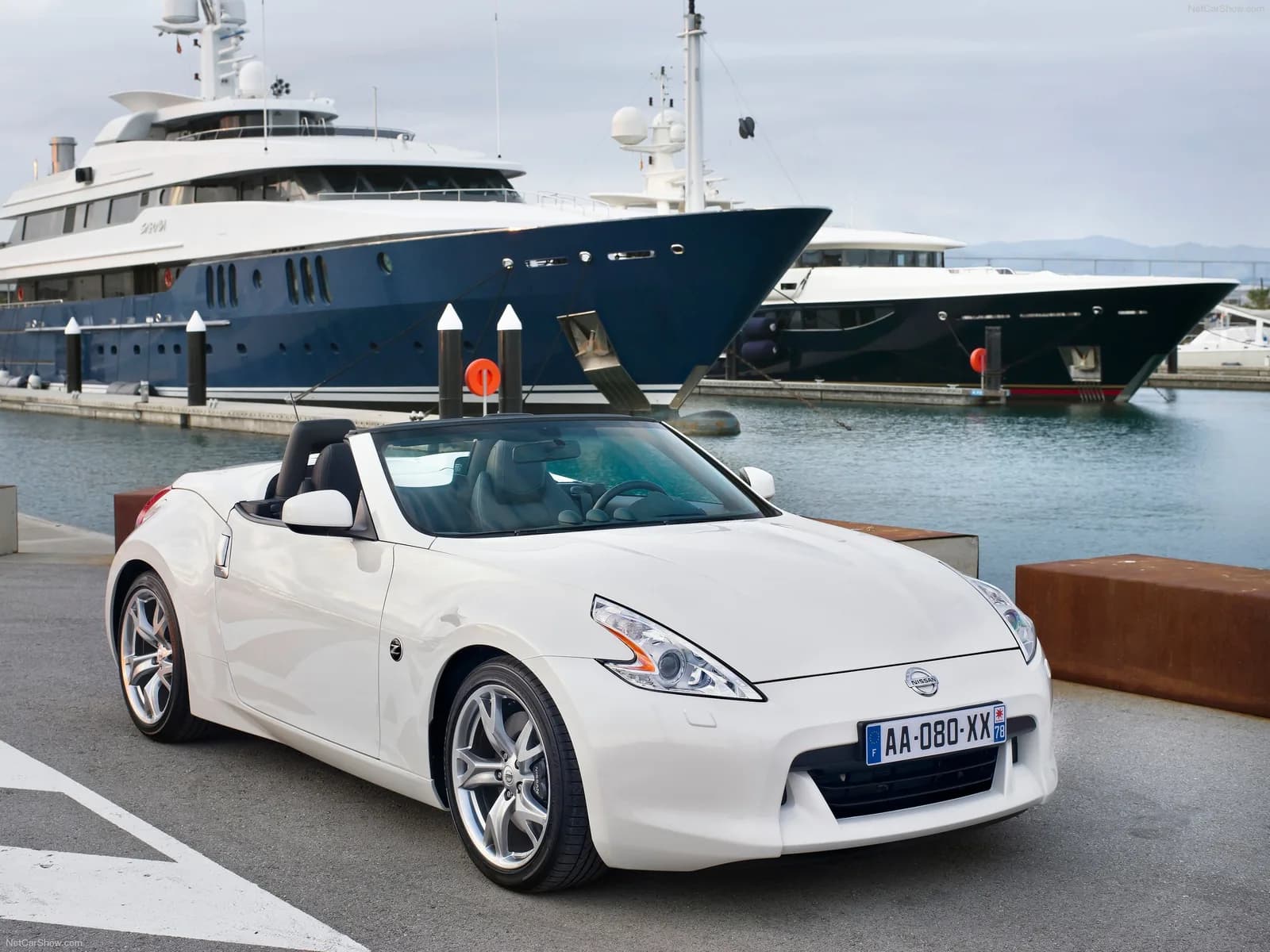 Nissan 370Z  Roadster