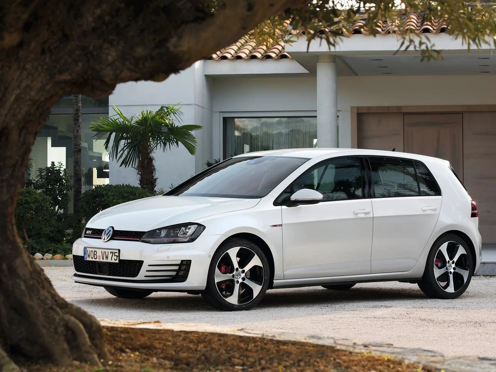 Volkswagen Golf  GTI