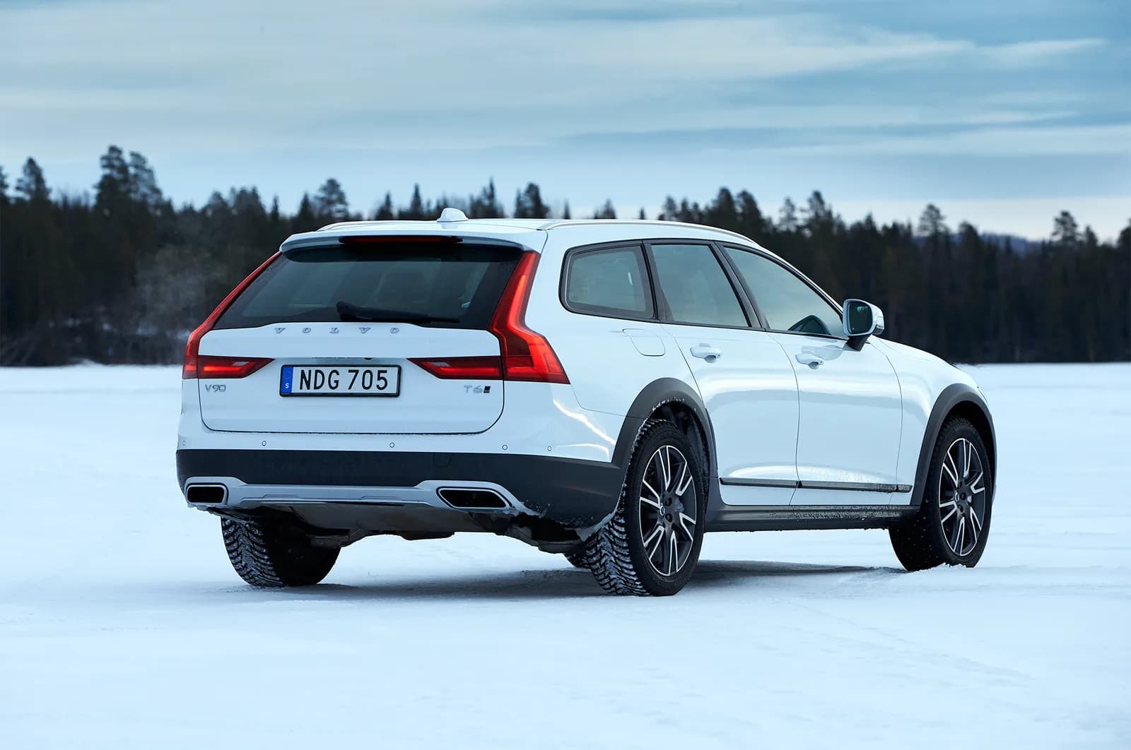 Volvo V90  Cross Country